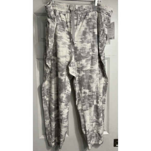 Athleta Farallon‎ Printed Jogger Size 26 Plus Tapered Ankle Pockets, Drawstring - Picture 1 of 14